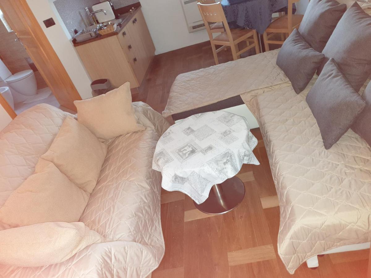 Smartno Apartmaji Sobe Josko Eksteriør bilde